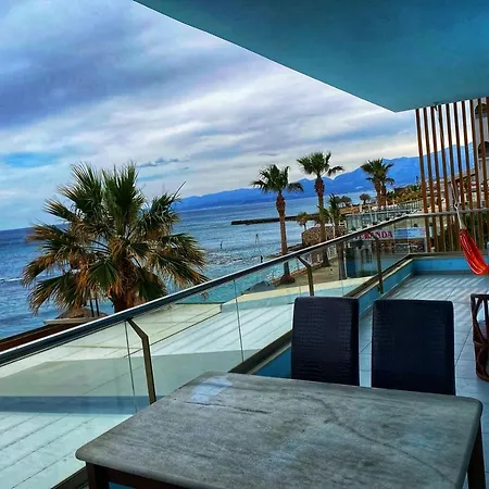 شقة Med Sea Suites